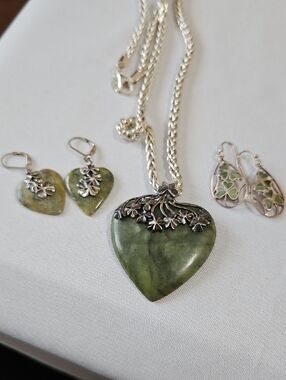 Connemara Marble Ireland 3-piece Set - Necklace, 2 Sets Earrings